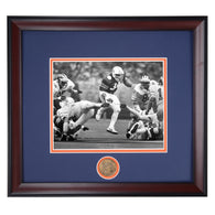 1984 Sugar Bowl - Bo Jackson runs past Michigan Wolverines Black and White Photo